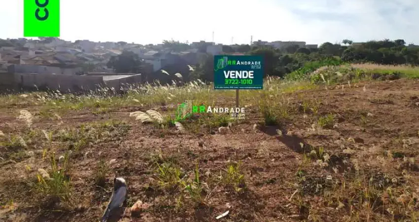 Terreno à venda na Vila Totoli, Franca 