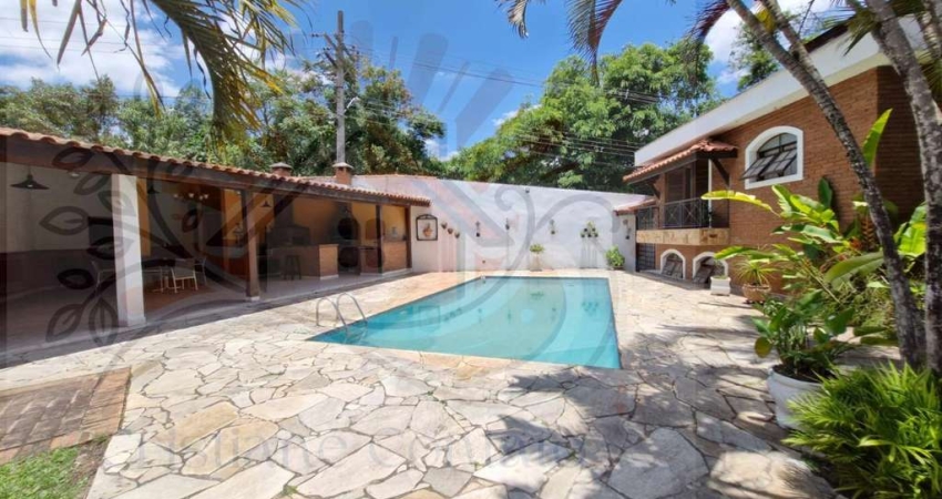 Casa para Locação em Mairiporã, Bairro Cumbari, 3 dormitórios, 1 suíte, 3 banheiros, 5 vagas