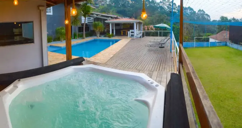 Casa para Locação em Mairiporã, Luiz Fagundes, 5 dormitórios, 1 suíte, 2 banheiros, 3 vagas