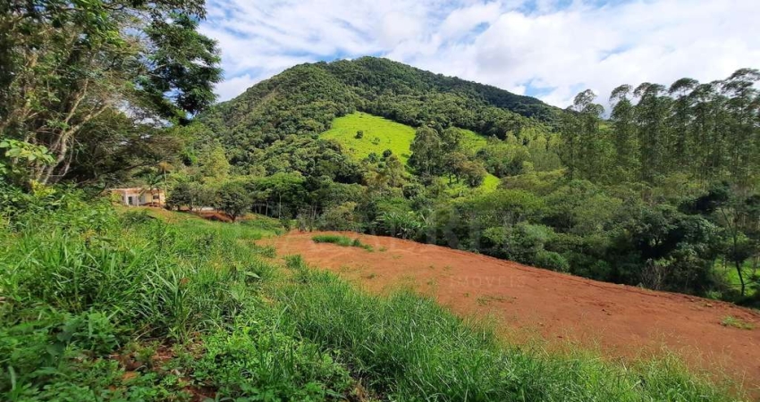 Área Rural com Terraplanagem e Escritura