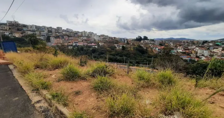 Terreno à venda no Jardim Bandeirantes, Poços de Caldas 