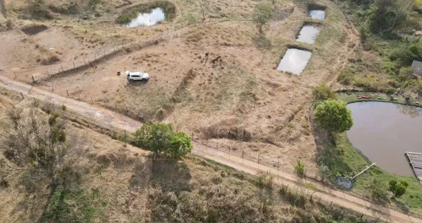 Terreno à venda no Centro, Campestre