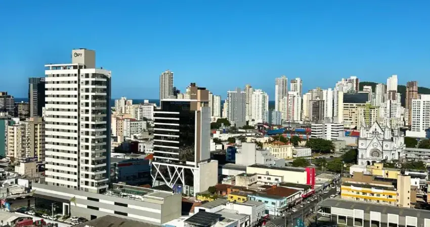 Apartamento com vista incrível para a igreja matriz de itajaí