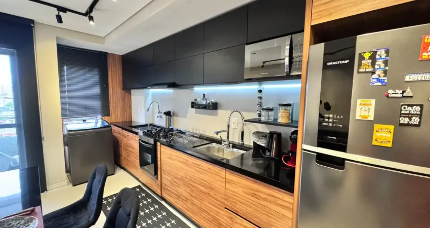 Apartamento mobiliado com 2 quartos (1 suíte) e sacada com churrasqueira à venda no Residencial Sol da Toscana – MELHOR PREÇO