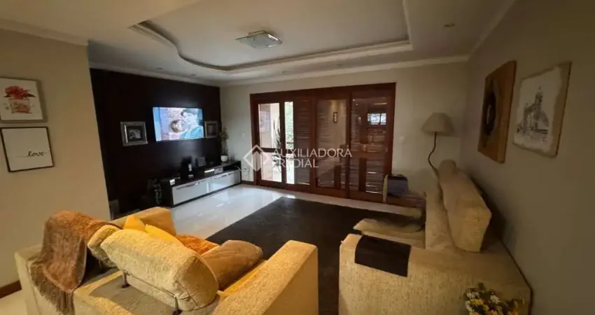 Casa com 3 quartos à venda na Rua Tancredo Neves, 184, Jansen, Gravataí