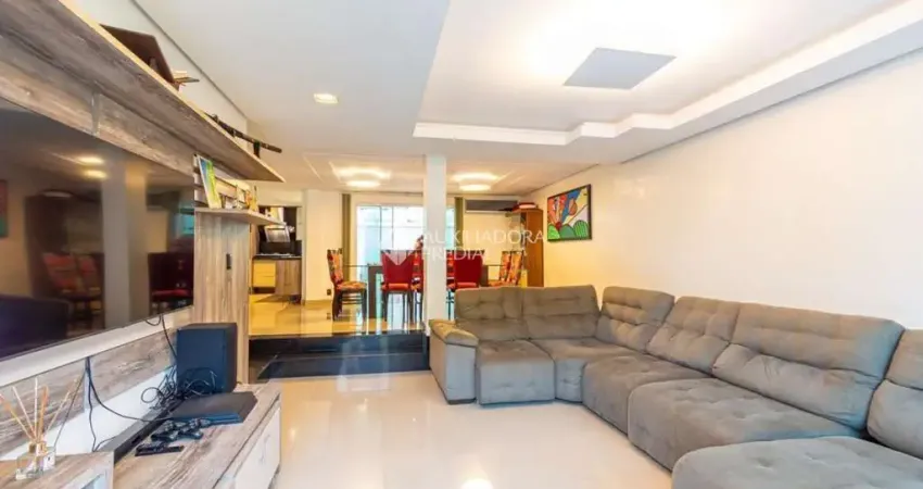 Casa com 3 quartos à venda na Rua Luiz Domingos da Silva, 141, Parque da Matriz, Cachoeirinha