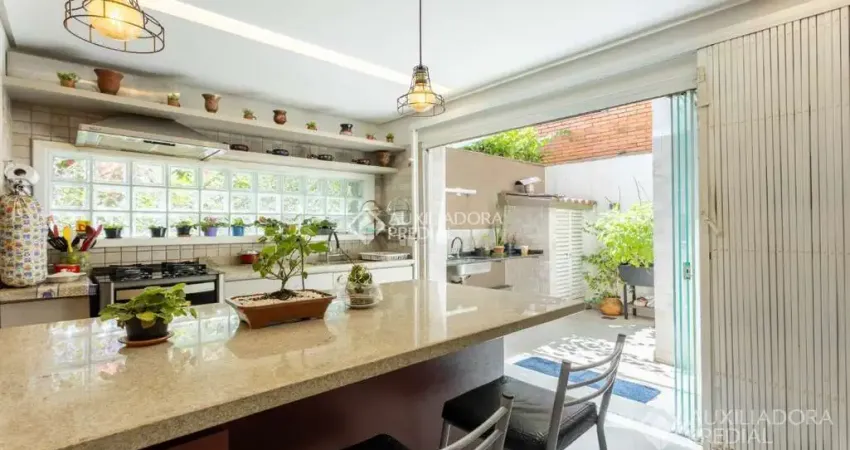 Casa em condomínio fechado com 3 quartos à venda na Avenida São Pedro, 1647, São Geraldo, Porto Alegre