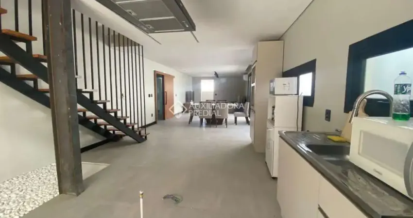 Casa em condomínio fechado com 4 quartos à venda na Rua Luiz Voelcker, 522, Três Figueiras, Porto Alegre