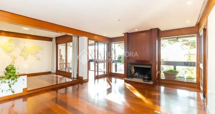 Apartamento com 3 quartos à venda na Avenida Coronel Lucas de Oliveira, 865, Petrópolis, Porto Alegre