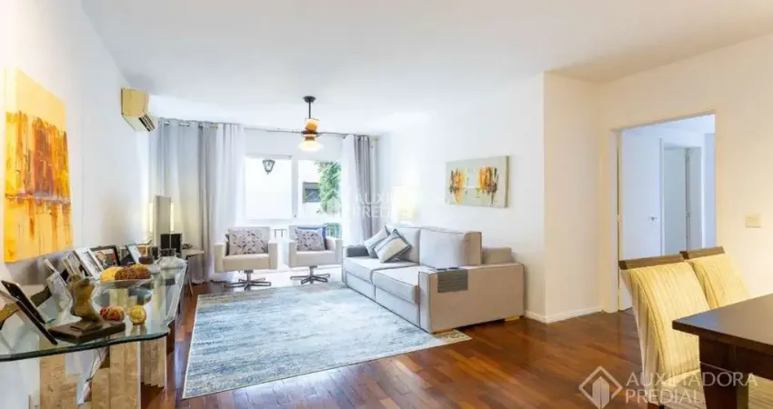 Apartamento com 3 quartos à venda na Rua Marcelo Gama, 530, São João, Porto Alegre