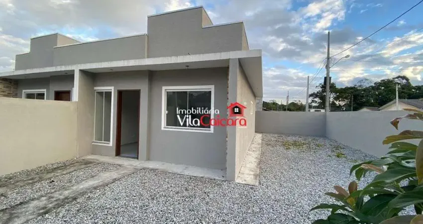 Casa de esquina com espaço de terreno em Matinhos