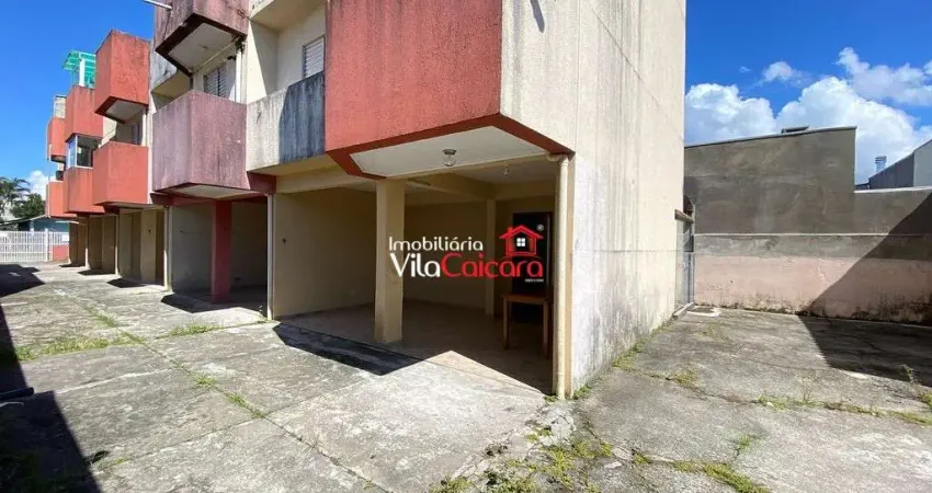 Sobrado triplex com 3 quartos em Praia de Leste