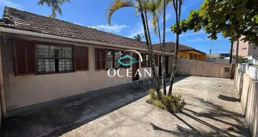 Casa com 3 quartos à venda no Centro, Matinhos 