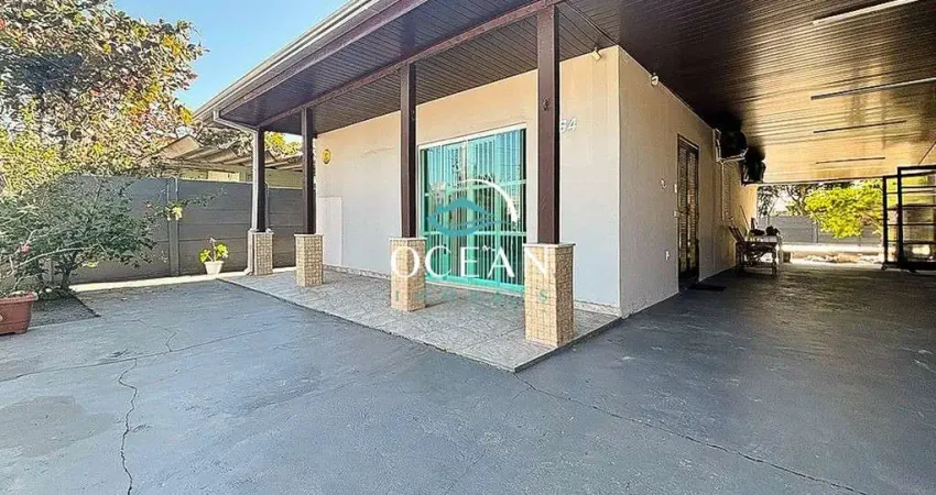 Casa com 3 quartos à venda na Praça de Embarque, 64, Grajaú, Pontal do Paraná