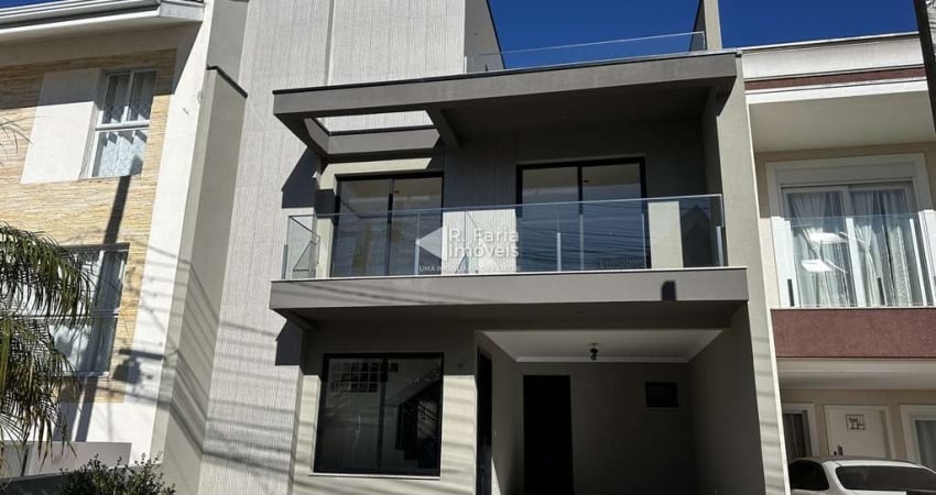 Casa em condomínio fechado com 4 quartos à venda na Rua David Tows, 716, Xaxim, Curitiba