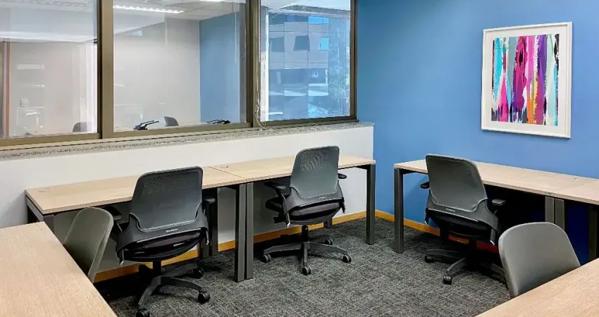 Encontre um espaço de escritório no rio de janeiro, mourisco botafogo  para 5 pessoas pronto para uso