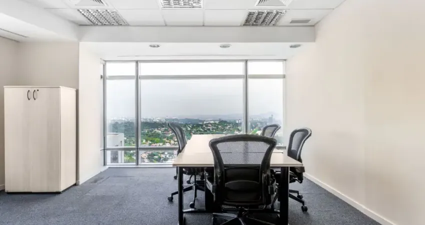 Encontre um espaço de escritório no sao paulo, regus e-tower - funchal  para 4 pessoas pronto para uso