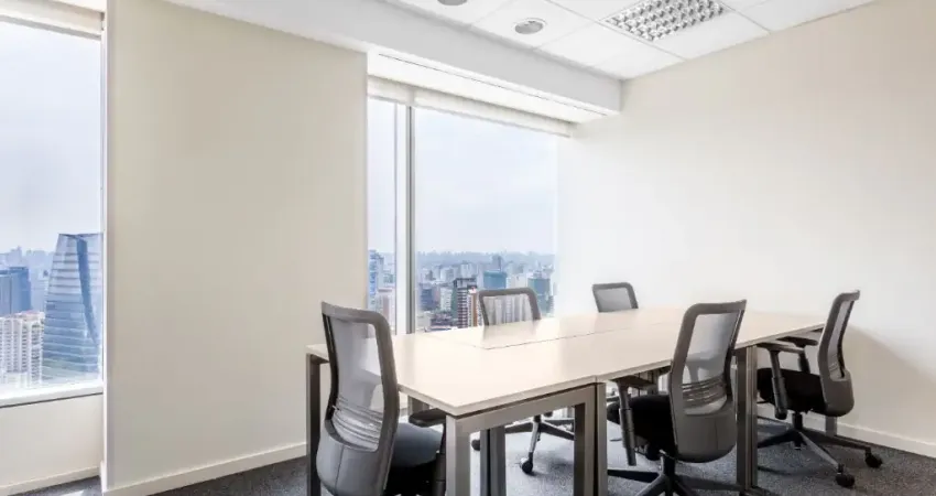 Encontre um espaço de escritório no sao paulo, regus e-tower - funchal para 5 pessoas pronto para uso
