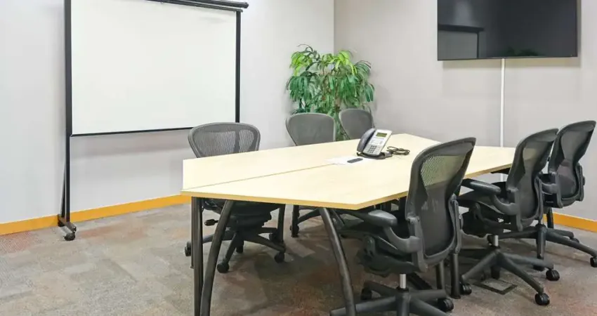 Reserve espaço de escritório aberto para empresas de todos os tamanhos em regus curitiba, batel - ed corporate evolution