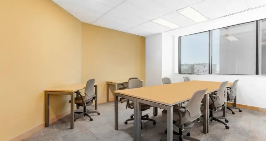 Acesso completo a um espaço de escritório profissional para 3 pessoas no brasilia, corporate financial center – asa norte