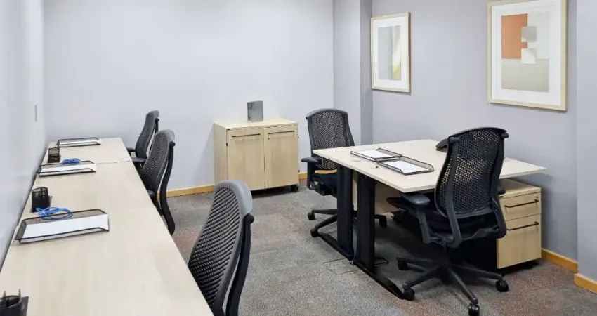 Espaço de escritório privativo para 5 pessoas no curitiba,  centro empresarial jatobá – sete de setembro