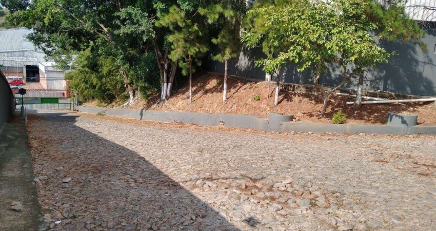 Barracão / Galpão / Depósito à venda na Rua Continental, 351, Cincão, Contagem