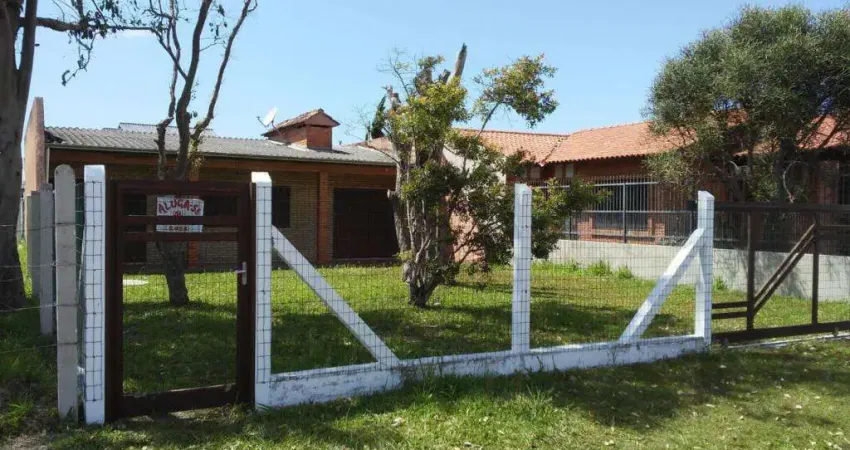 Casa 3 Dormitórios à venda no Bairro Curumim com 128 m² de área privativa - 1 vaga de garagem