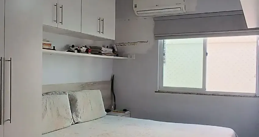 Vendo aconchegante apto de 3 quartos com varanda e mobiliado