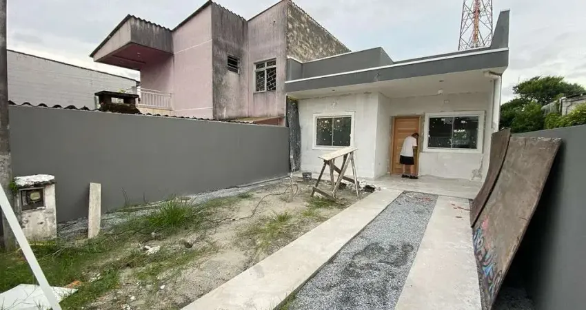 Casa com 3 quartos à venda na Rua Baronesa do Cerro Azul, 667, Praia de Leste, Pontal do Paraná