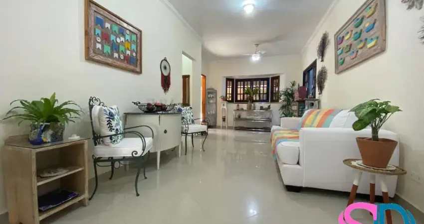 Excelente casa, com 3 dormitórios, para venda, no Bairro Barra da Lagoa, em Ubatuba - SP