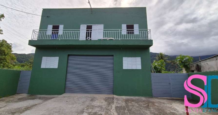 Imóvel comercial à venda, com 2 apartamentos de 2 dormitórios no Bairro Sertão da Quina - Ubatuba-SP