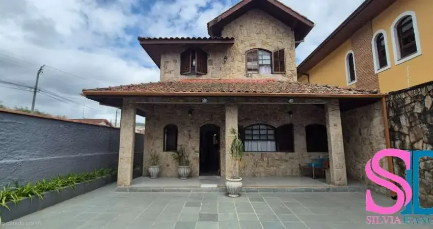 Oportunidade única! lindo sobrado de 04 dormitórios, para venda, no bairro umuarama - ubatuba - sp