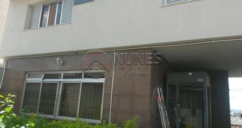 Casa com 12 quartos à venda na Vila Osasco, Osasco 