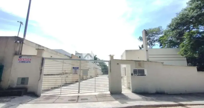 Casa em condomínio fechado com 2 quartos para alugar no Parque Rincão, Cotia 