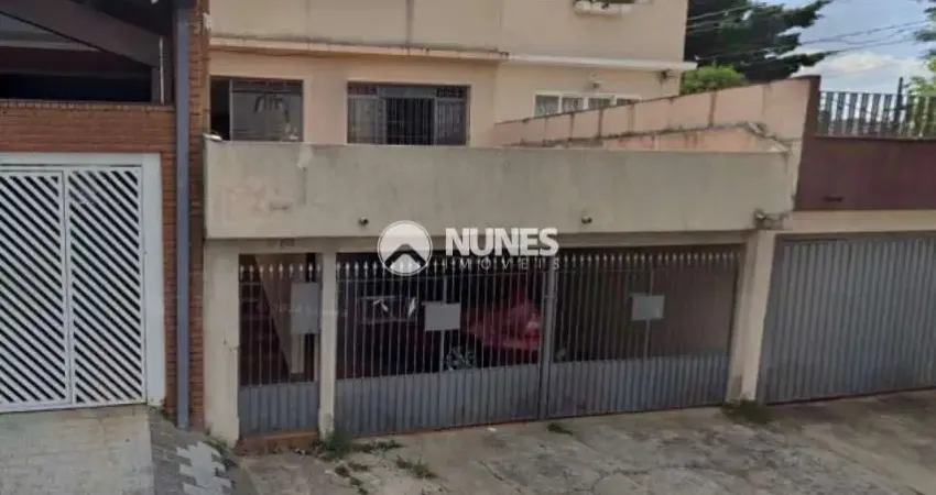 Casa assobradada na Vila Osasco