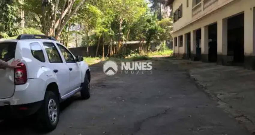 Casa com 4 quartos à venda no Três Montanhas, Osasco 