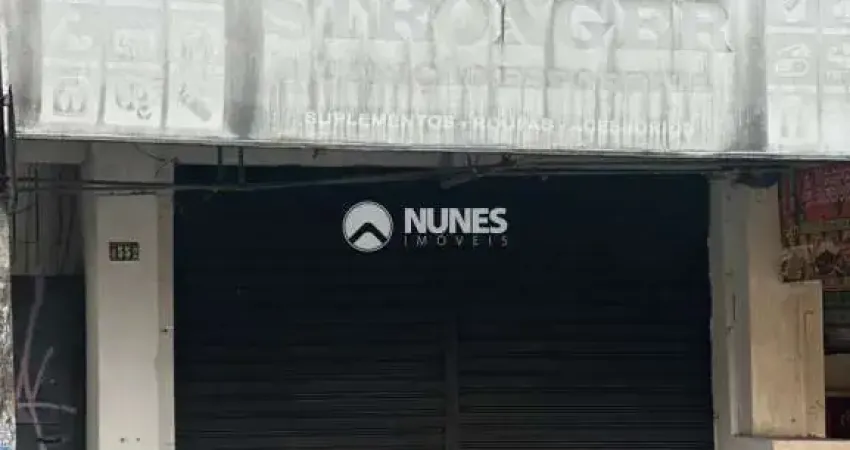 Salão comercial localizado em uma das principais avenidas de Carapicuíba