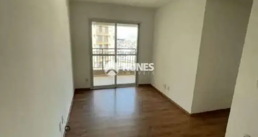 Apartamento com 3 quartos para alugar no Jardim Tupanci, Barueri 