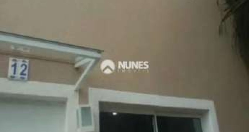 Casa recém reformada de 02 dormitórios em condomínio fechado em Cotia