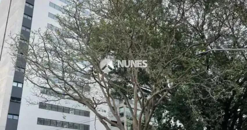 Studio mobiliado com 01 quarto, com ótima localização no brooklin/sp.