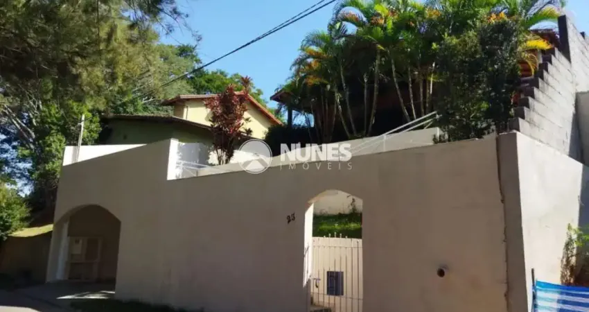 Casa em condomínio fechado c/ 04 quartos ? parque viana | condomínio são fernando residência