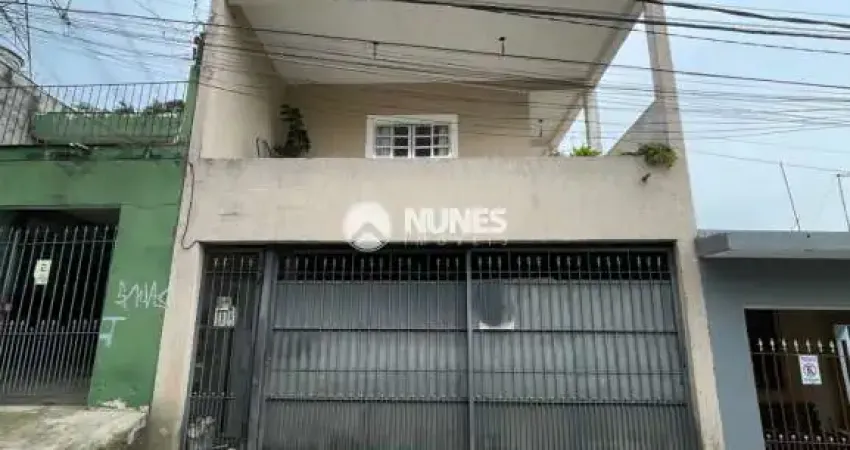 Sobrado disponível na vila menck, com 125 m² de área construída e excelente distribuição interna.