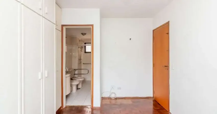 Apartamento em Vila Mariana  -  São Paulo