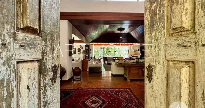 Casa de Condomínio em Residencial Europa  -  Nova Lima