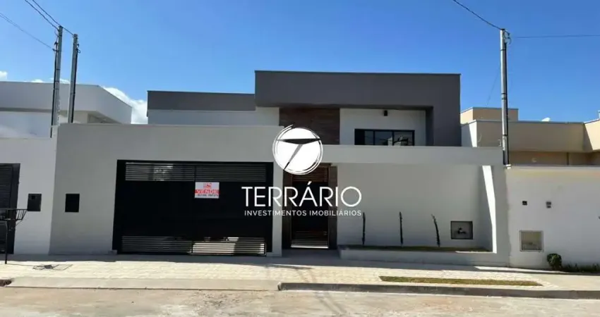 Casa à venda no Porto Real em Varginha com 3 quartos, 1 suíte, 3 banheiros, churrasqueira e 3 vagas