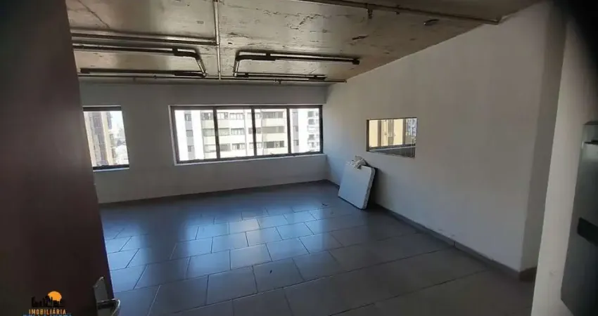 Sala comercial à venda na Avenida Ibijaú, 331, Indianópolis, São Paulo