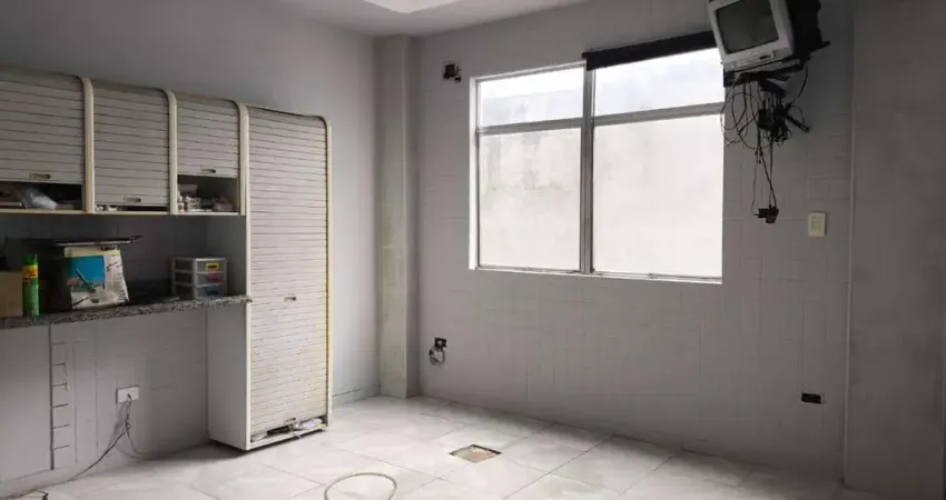 Sala comercial para alugar na Rua Jacob Emerick, 379, Centro, São Vicente