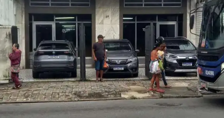 Casa comercial à venda na Benjamin Constante, 56, Centro, São Vicente