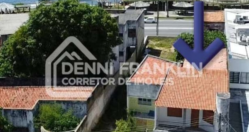 Casa de 3 quartos, 300m² no bairro Treze de Julho, em Aracaju
