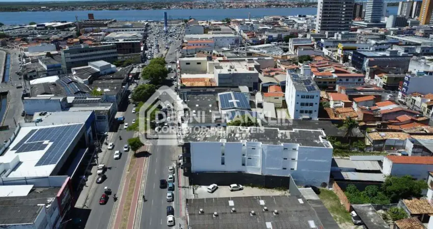 Prédio Inteiro de 3100m² no bairro Centro, em Aracaju